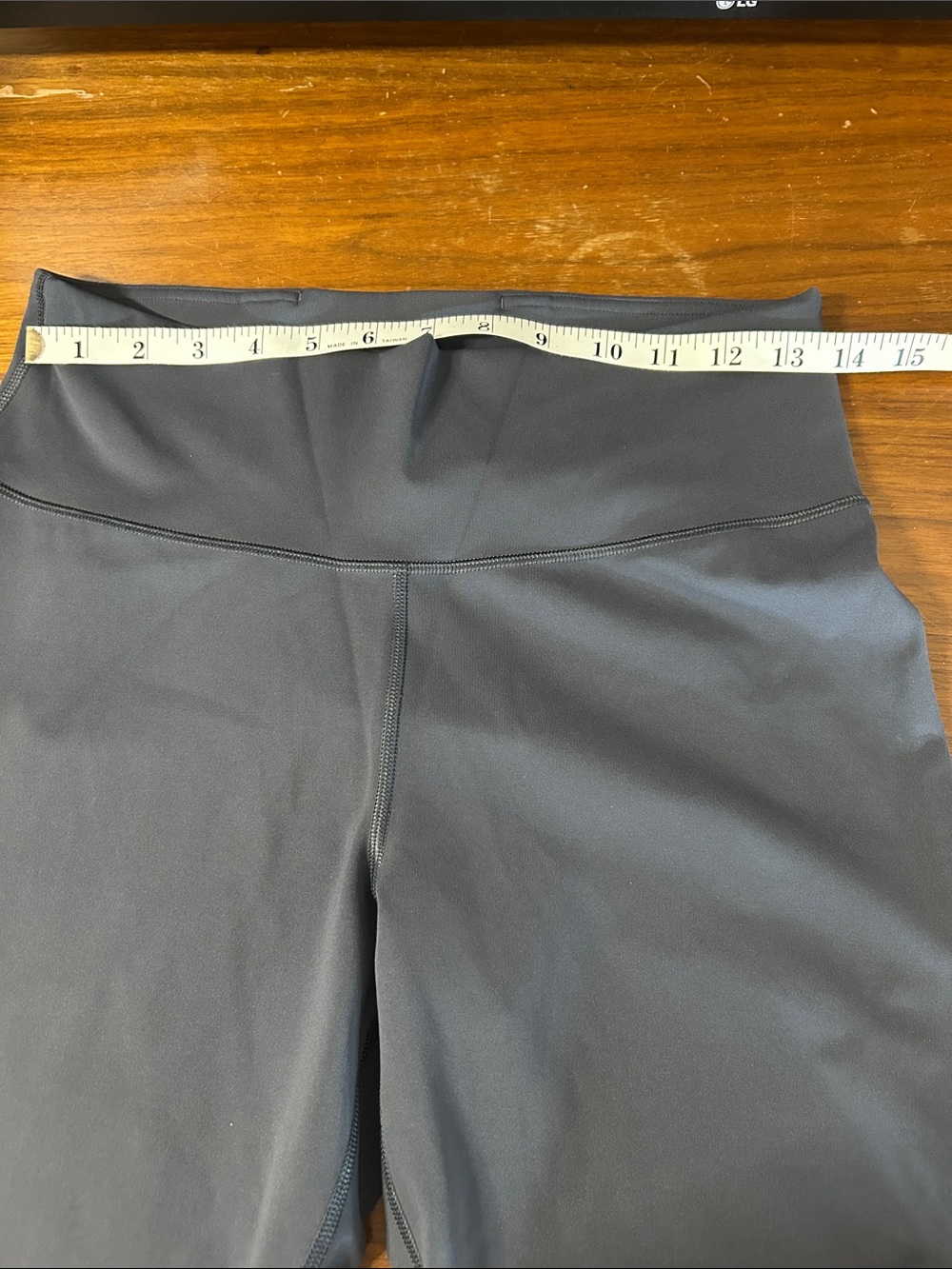 lululemon athletica gray Women's Performance Leggings - Picture 9 of 12